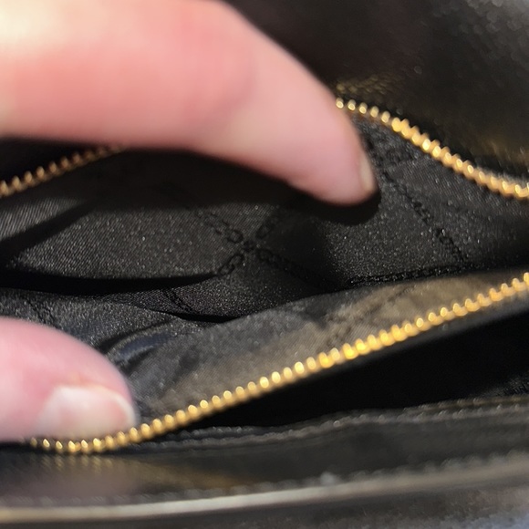 Michael Kors Jet Set crossbody bag - Picture 12 of 14